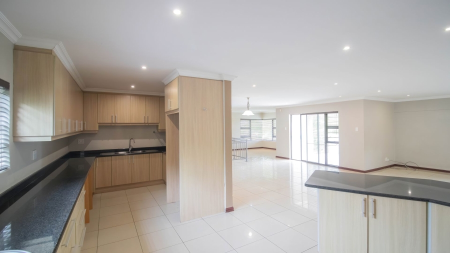 4 Bedroom Property for Sale in Beacon Bay Eastern Cape